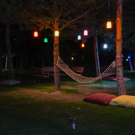 Signature Garden &