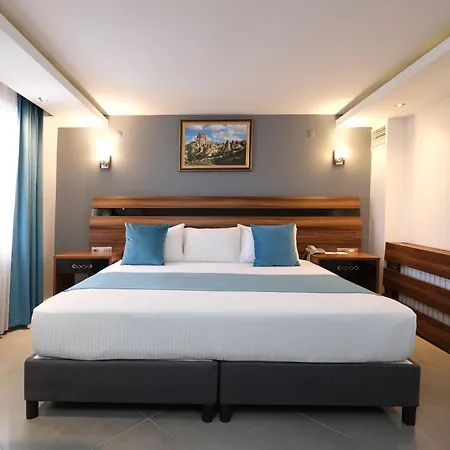 Otel Signature Garden &