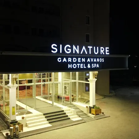 Otel Signature Garden & 3*
