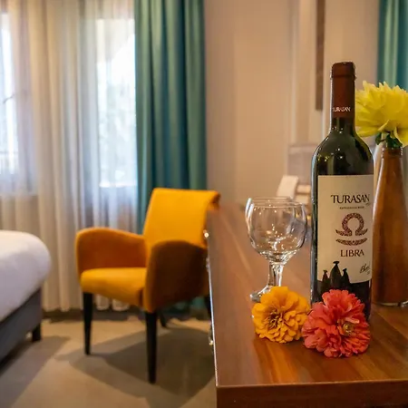 Signature Garden & Otel