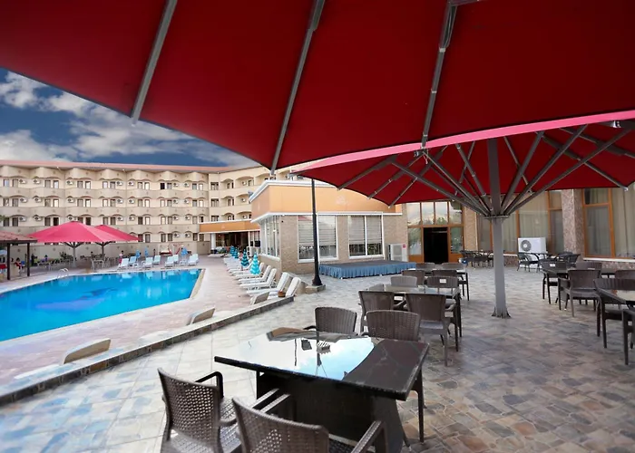 Signature Garden & Hotel 3*