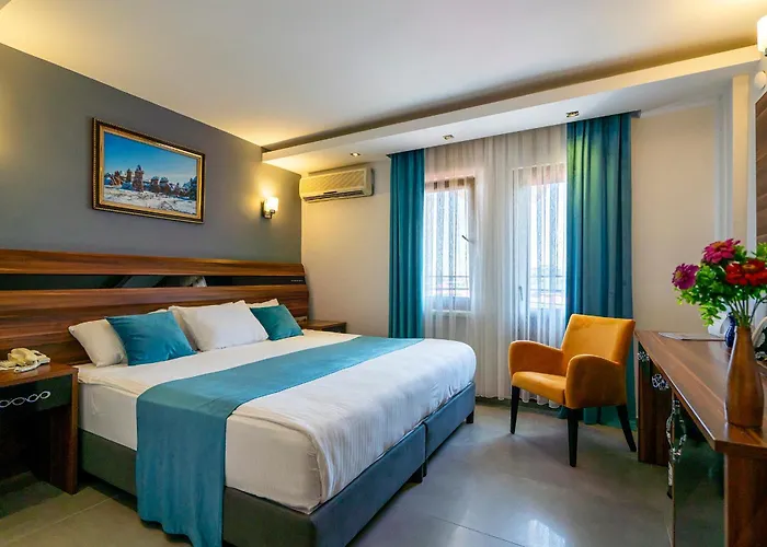 Hotel Signature Garden & 3*