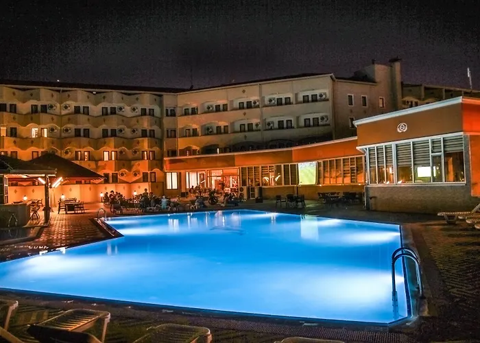 Hotel Signature Garden &